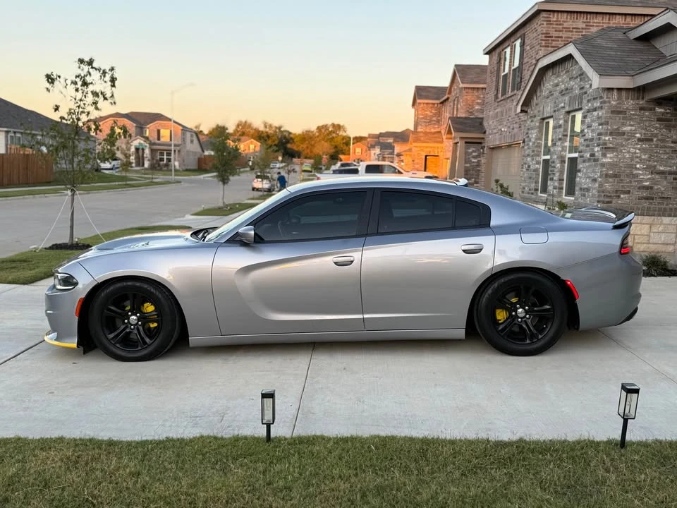 2015 Dodge Charger 7th Gen - Image 2 of 15