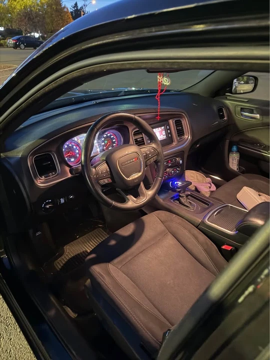 2015 Dodge Charger 7th Gen - Image 9 of 9