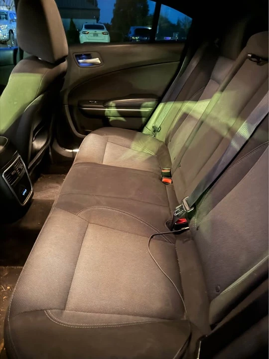 2015 Dodge Charger 7th Gen - Image 6 of 9