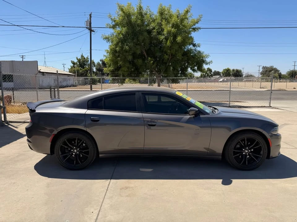 2015 Dodge Charger 7th Gen - Image 4 of 9