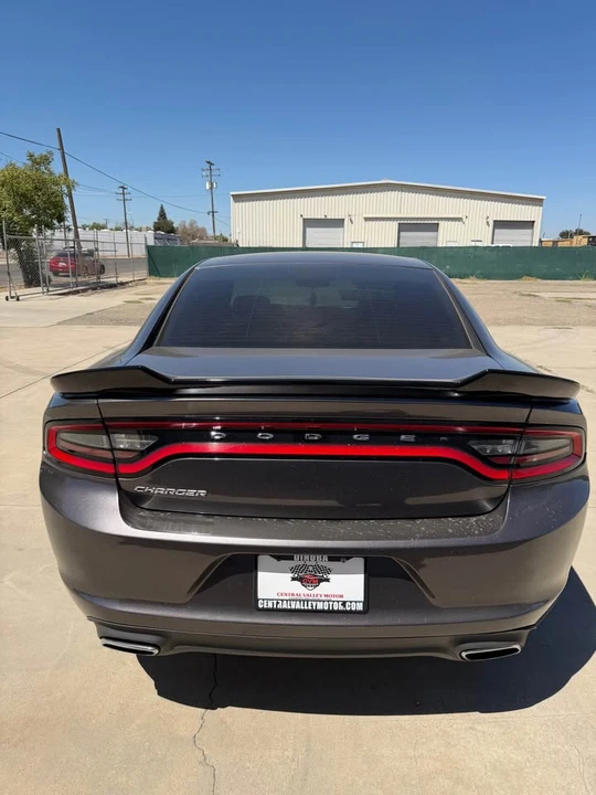 2015 Dodge Charger 7th Gen - Image 3 of 9