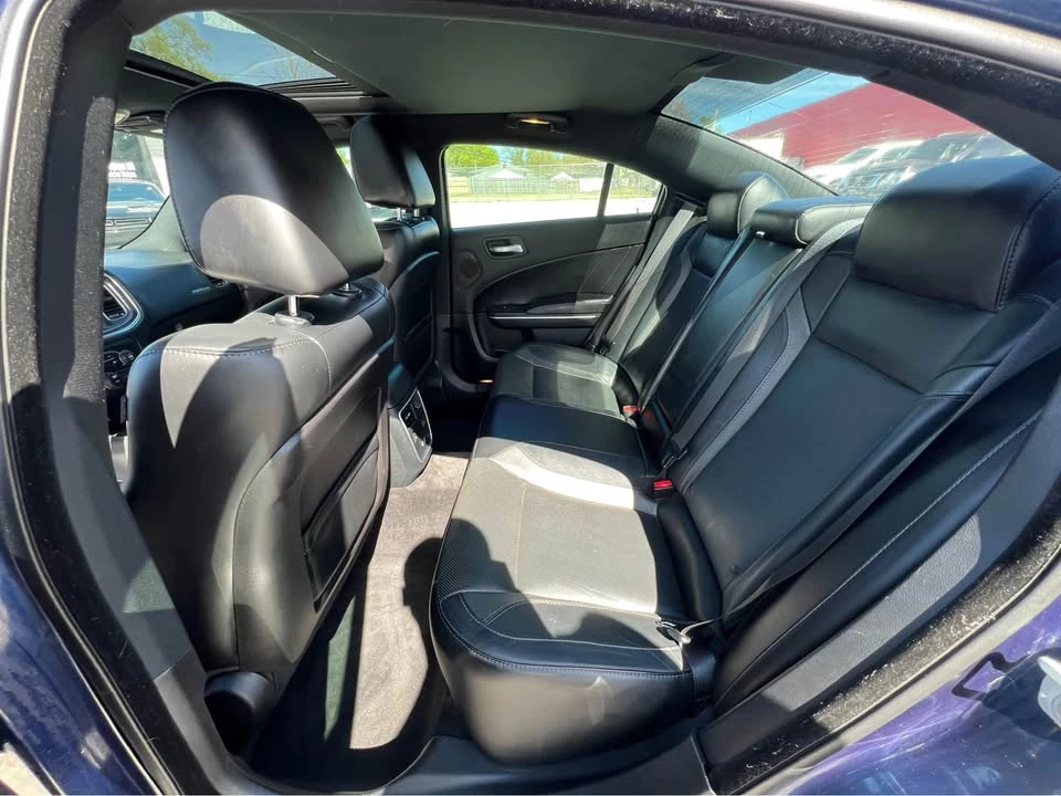 2015 Dodge Charger 7th Gen - Image 12 of 17