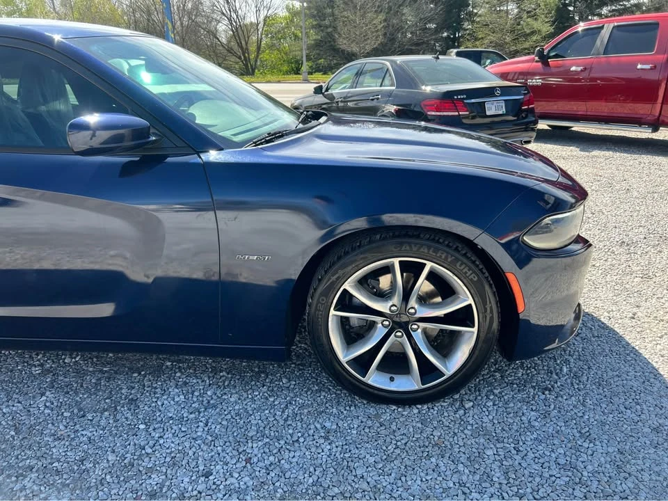 2015 Dodge Charger 7th Gen - Image 9 of 17