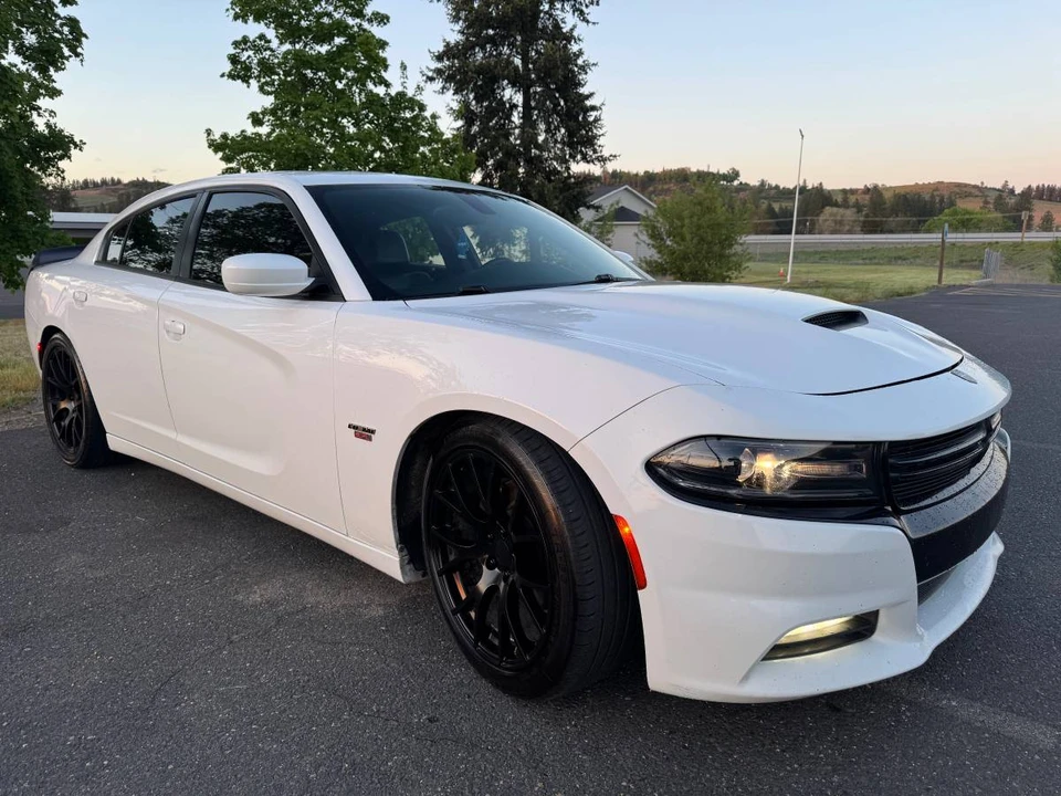 2015 Dodge Charger 7th Gen - Image 2 of 11
