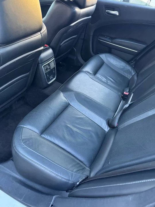 2015 Dodge Charger 7th Gen - Image 9 of 11