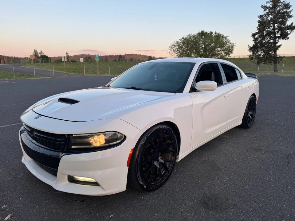 2015 Dodge Charger 7th Gen - Image 6 of 11