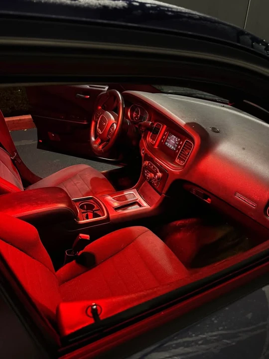 2015 Dodge Charger 7th Gen - Image 12 of 18