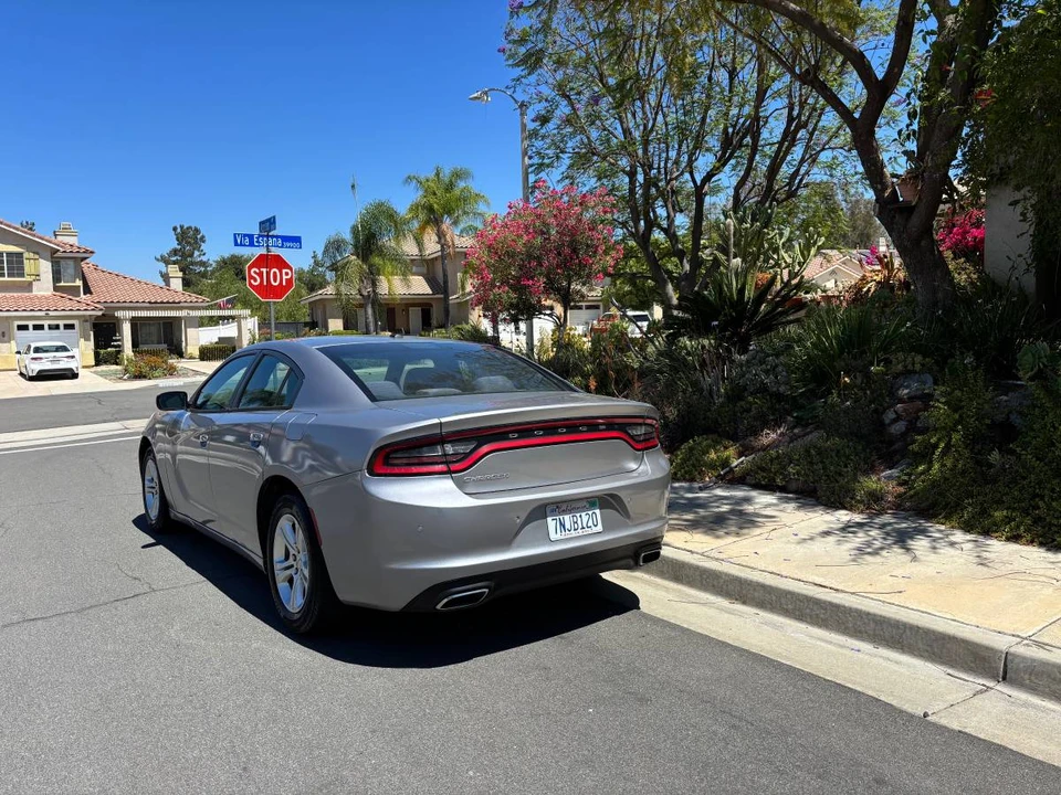 2015 Dodge Charger 7th Gen - Image 18 of 19
