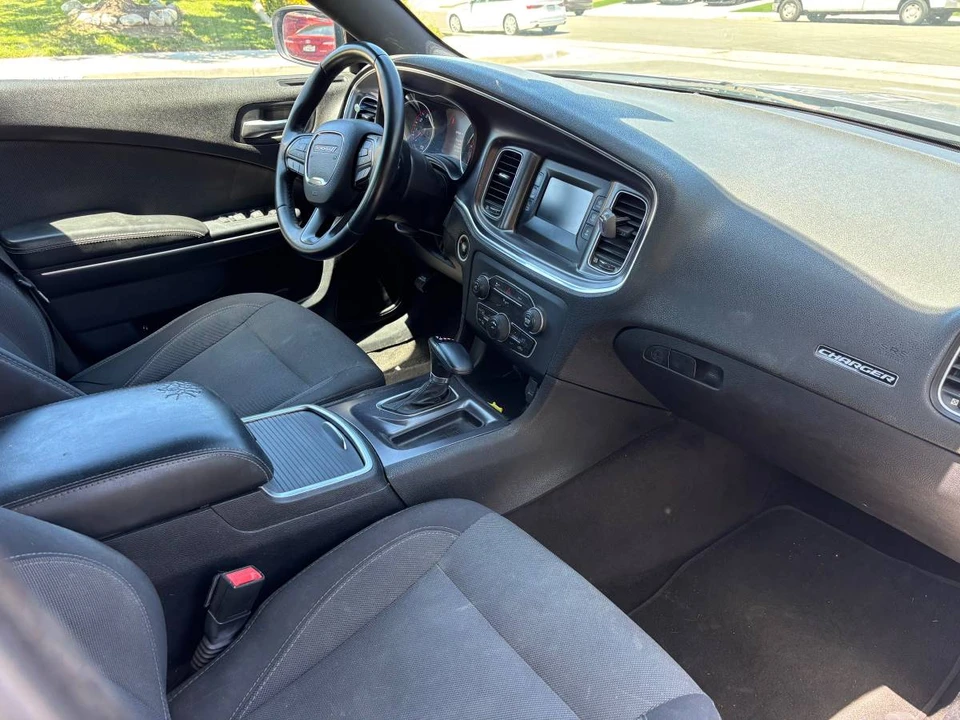 2015 Dodge Charger 7th Gen - Image 12 of 19