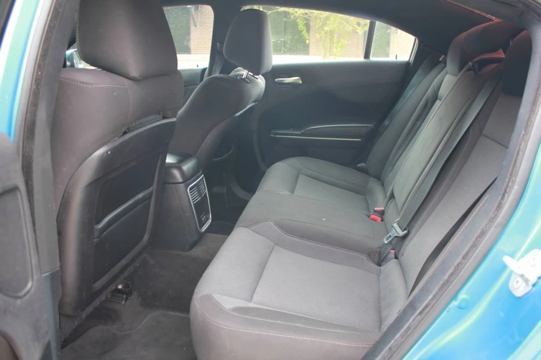 2015 Dodge Charger 7th Gen - Image 11 of 13