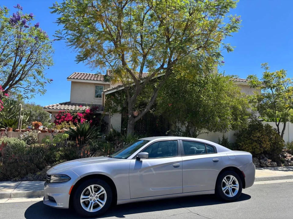 2015 Dodge Charger 7th Gen - Image 9 of 19
