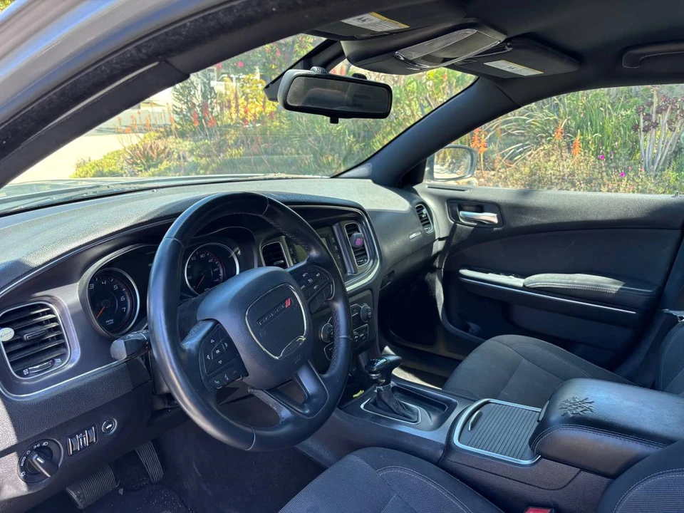 2015 Dodge Charger 7th Gen - Image 11 of 19