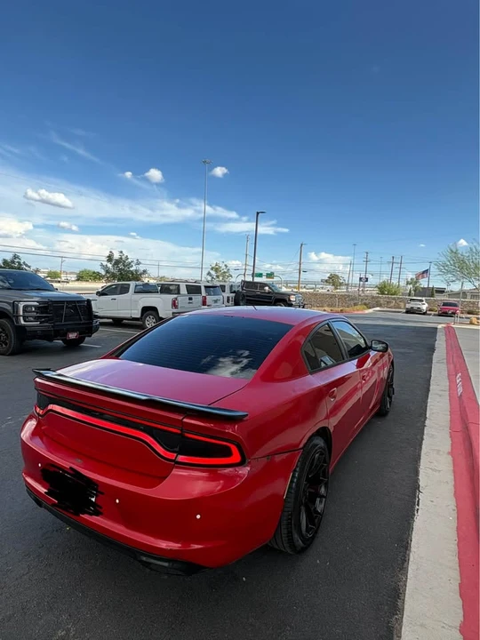 2015 Dodge Charger 7th Gen - Image 9 of 14