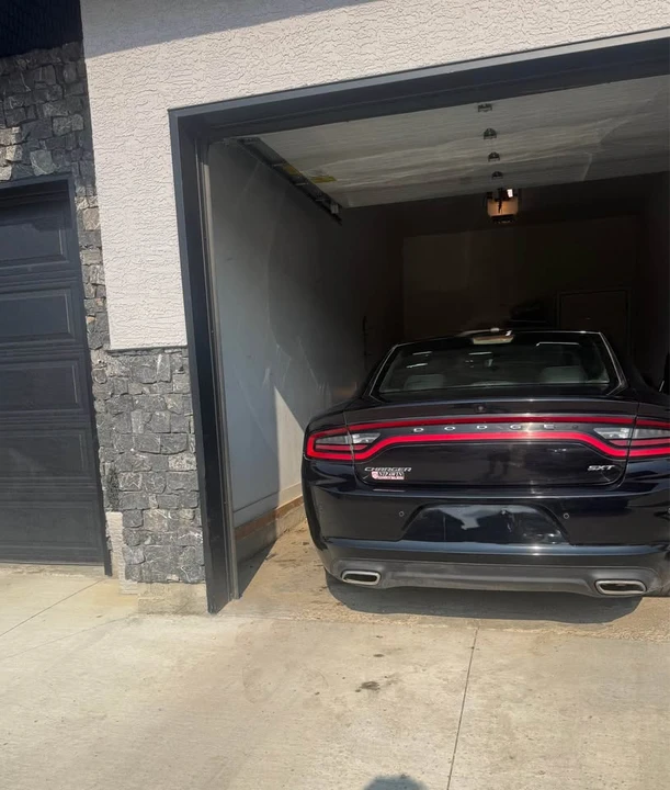 2015 Dodge Charger 7th Gen - Image 2 of 11