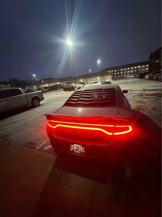 2015 Dodge Charger 7th Gen - Image 3 of 8