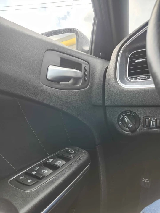 2015 Dodge Charger 7th Gen - Image 18 of 20