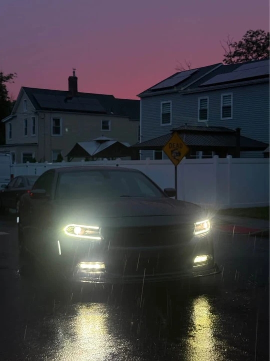 2015 Dodge Charger 7th Gen - Image 3 of 18