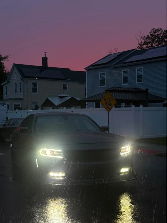 2015 Dodge Charger 7th Gen - Image 2 of 18