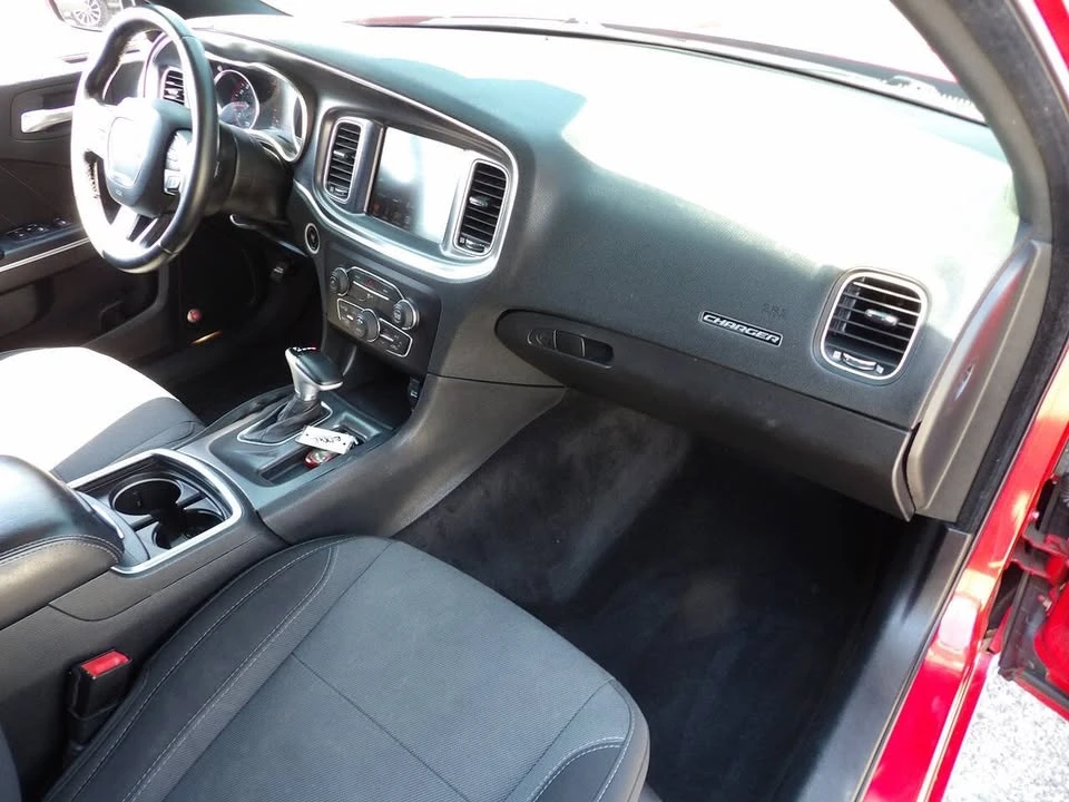 2015 Dodge Charger 7th Gen - Image 15 of 20