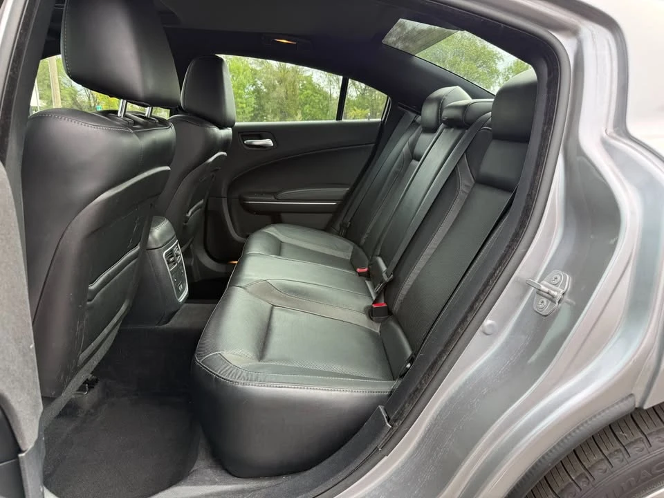 2015 Dodge Charger 7th Gen - Image 18 of 18