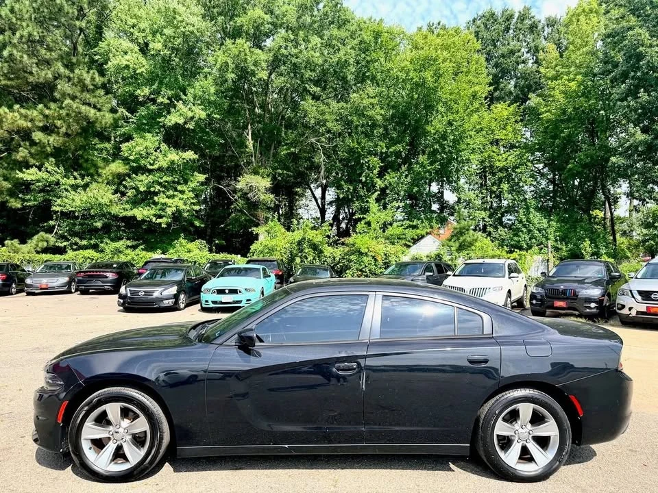 2015 Dodge Charger 7th Gen - Image 13 of 20
