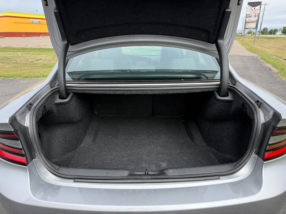 2015 Dodge Charger 7th Gen - Image 17 of 18