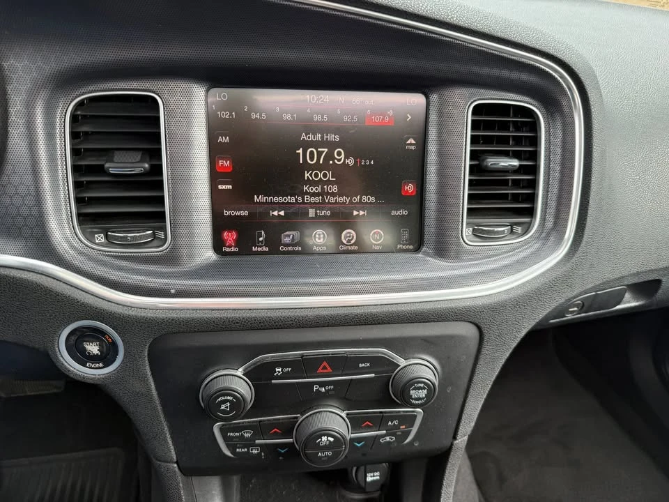 2015 Dodge Charger 7th Gen - Image 13 of 18