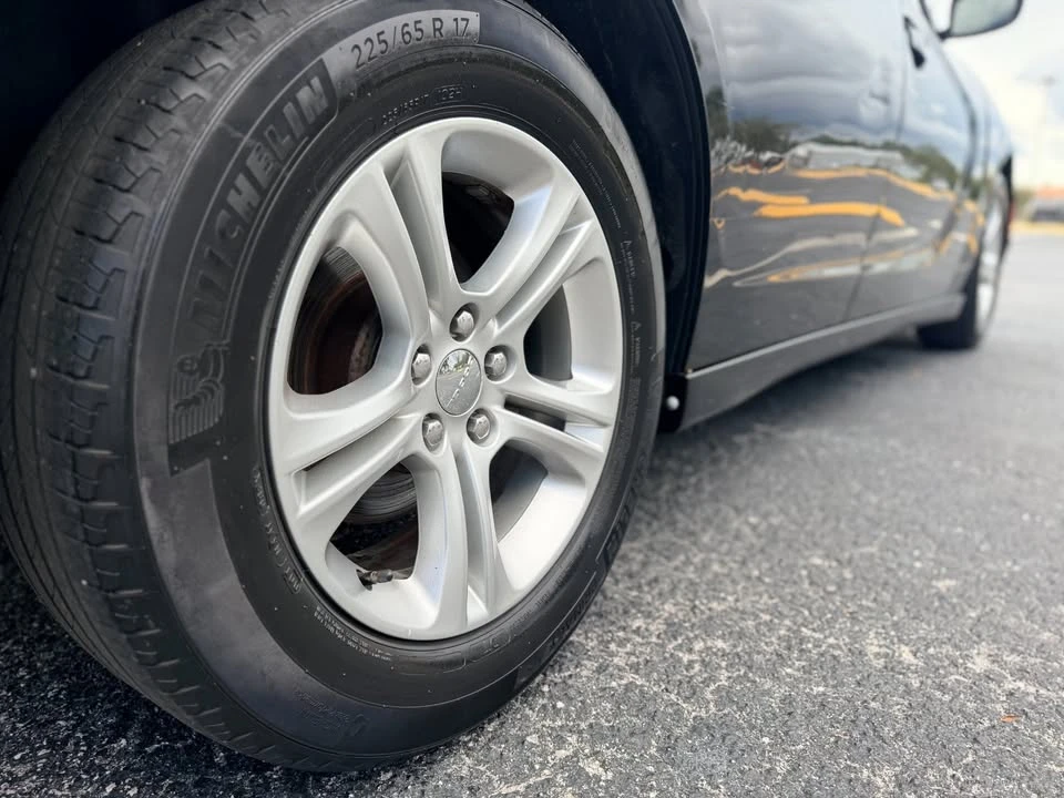 2015 Dodge Charger 7th Gen - Image 6 of 10