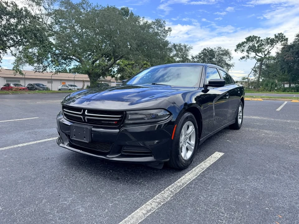 2015 Dodge Charger 7th Gen - Image 5 of 10