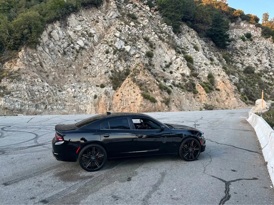 2015 Dodge Charger 7th Gen - Image 3 of 3
