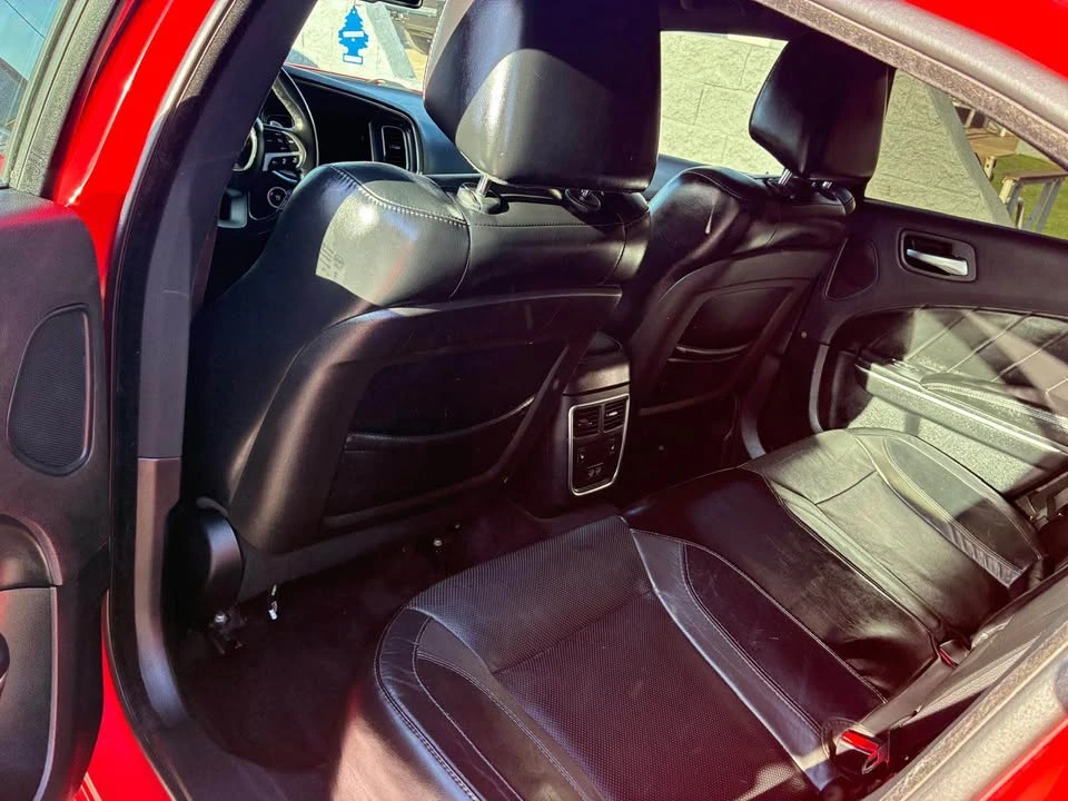 2015 Dodge Charger 7th Gen - Image 4 of 10