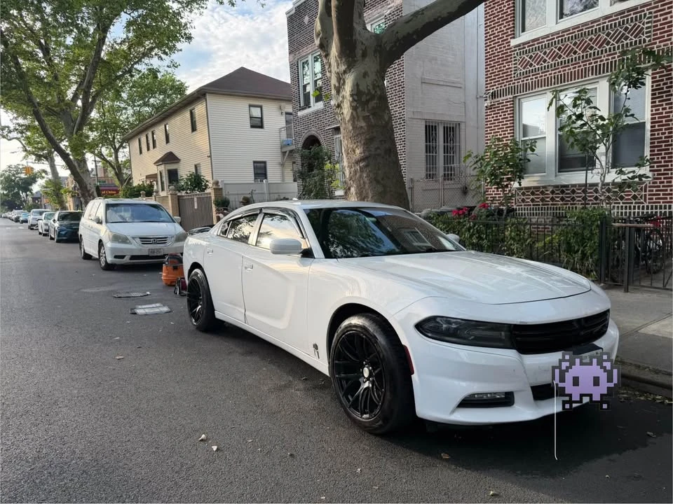 2015 Dodge Charger 7th Gen - Image 2 of 4