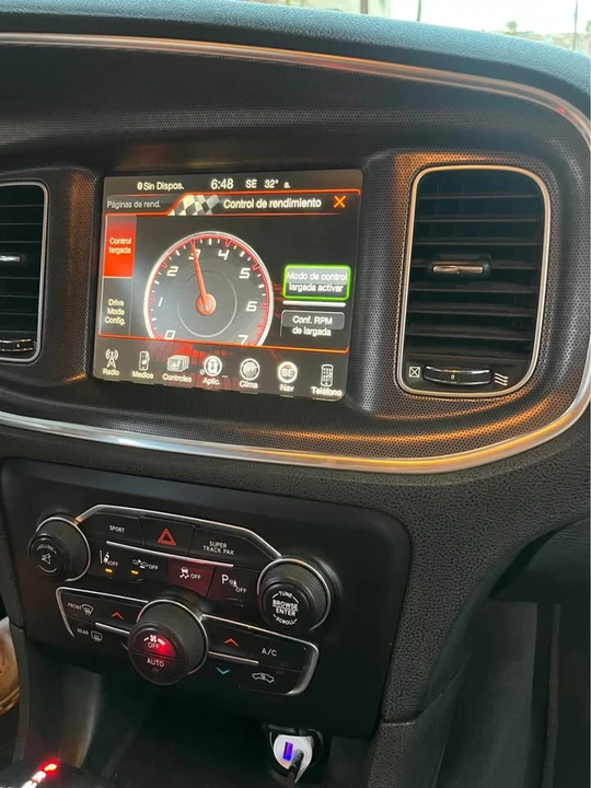 2015 Dodge Charger 7th Gen - Image 9 of 11
