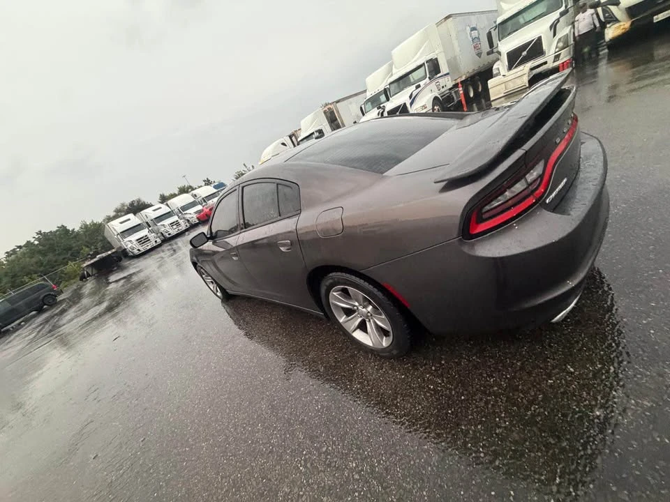 2015 Dodge Charger 7th Gen - Image 4 of 9