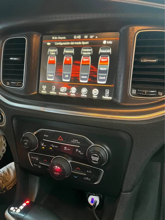 2015 Dodge Charger 7th Gen - Image 8 of 11