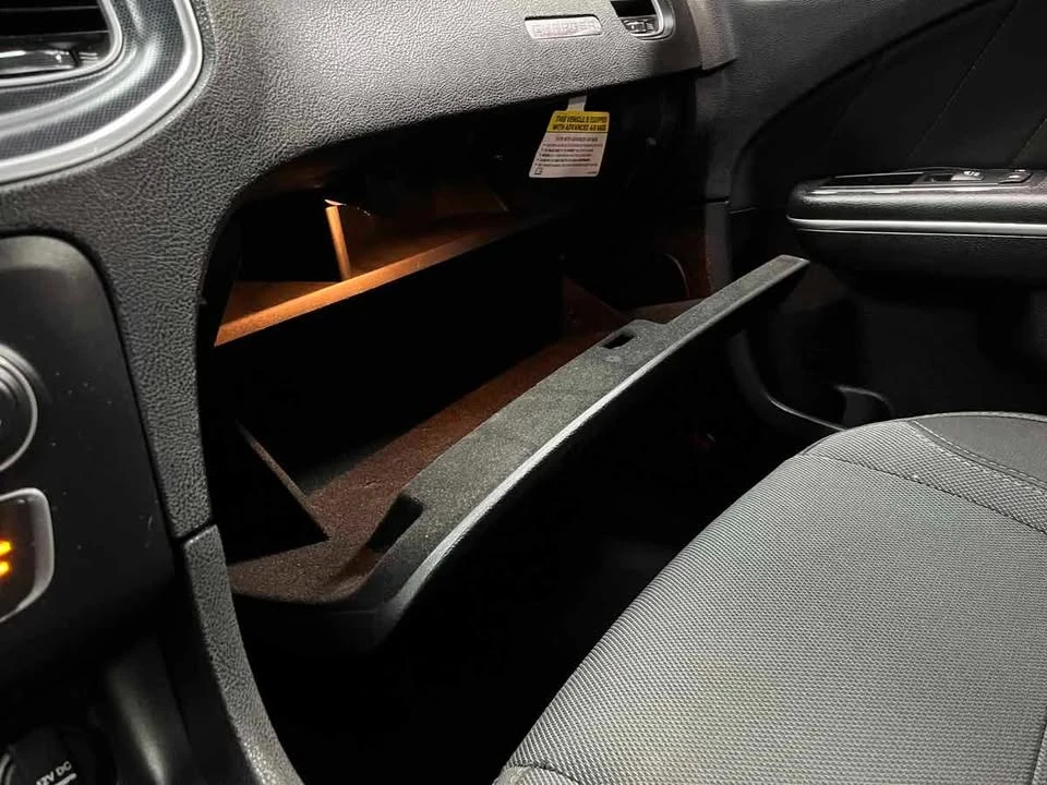 2015 Dodge Charger 7th Gen - Image 18 of 20