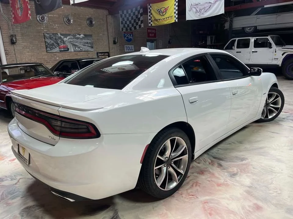 2015 Dodge Charger 7th Gen - Image 2 of 20