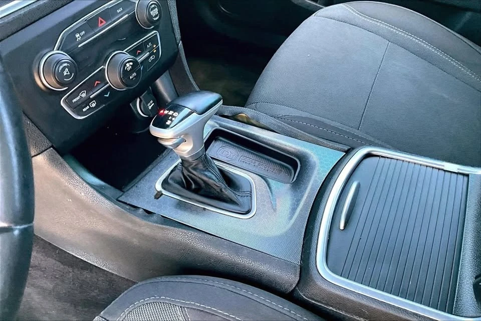 2015 Dodge Charger 7th Gen - Image 13 of 20