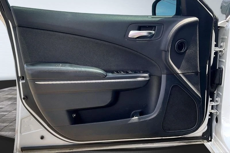 2015 Dodge Charger 7th Gen - Image 9 of 20