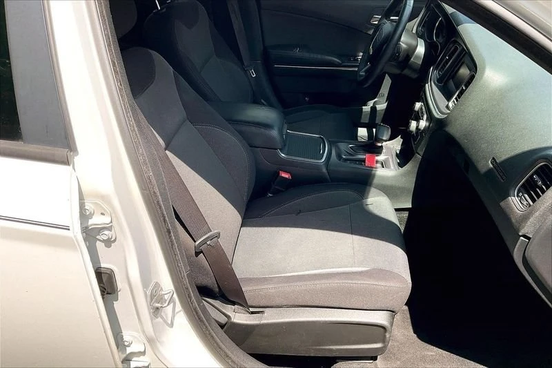 2015 Dodge Charger 7th Gen - Image 13 of 20