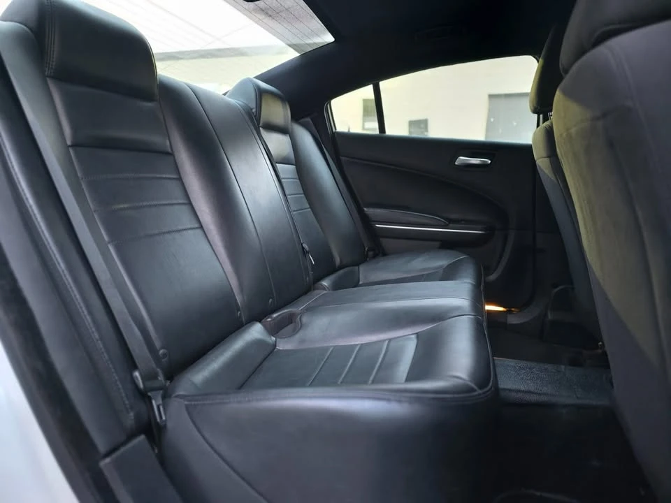 2015 Dodge Charger 7th Gen - Image 18 of 18