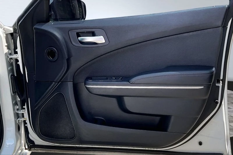 2015 Dodge Charger 7th Gen - Image 16 of 20