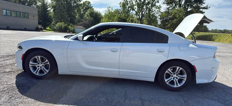 2015 Dodge Charger 7th Gen - Image 2 of 7
