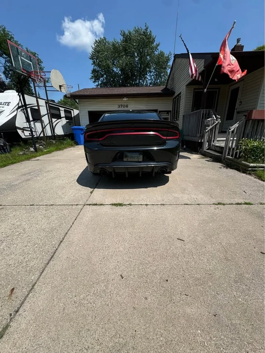2015 Dodge Charger 7th Gen - Image 3 of 9