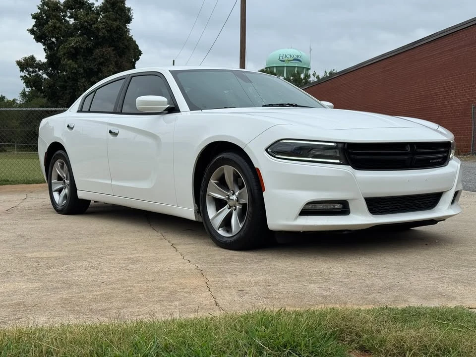 2015 Dodge Charger 7th Gen - Image 7 of 11