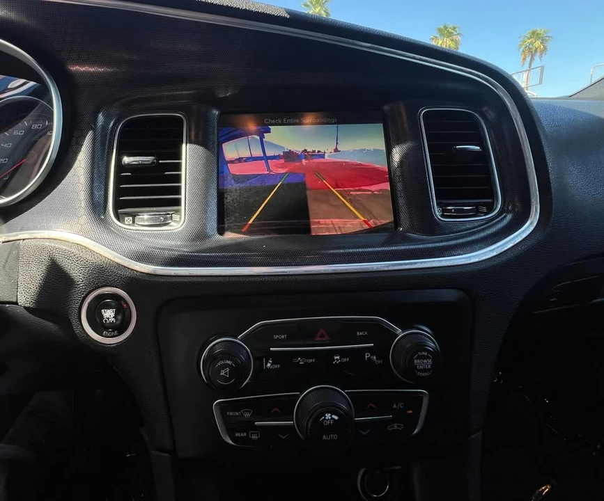 2015 Dodge Charger 7th Gen - Image 14 of 20