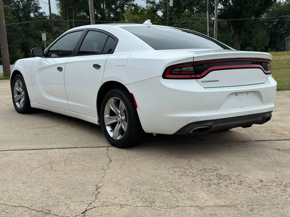 2015 Dodge Charger 7th Gen - Image 3 of 11