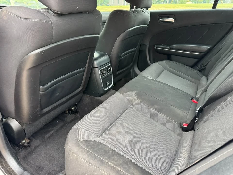 2015 Dodge Charger 7th Gen - Image 9 of 11