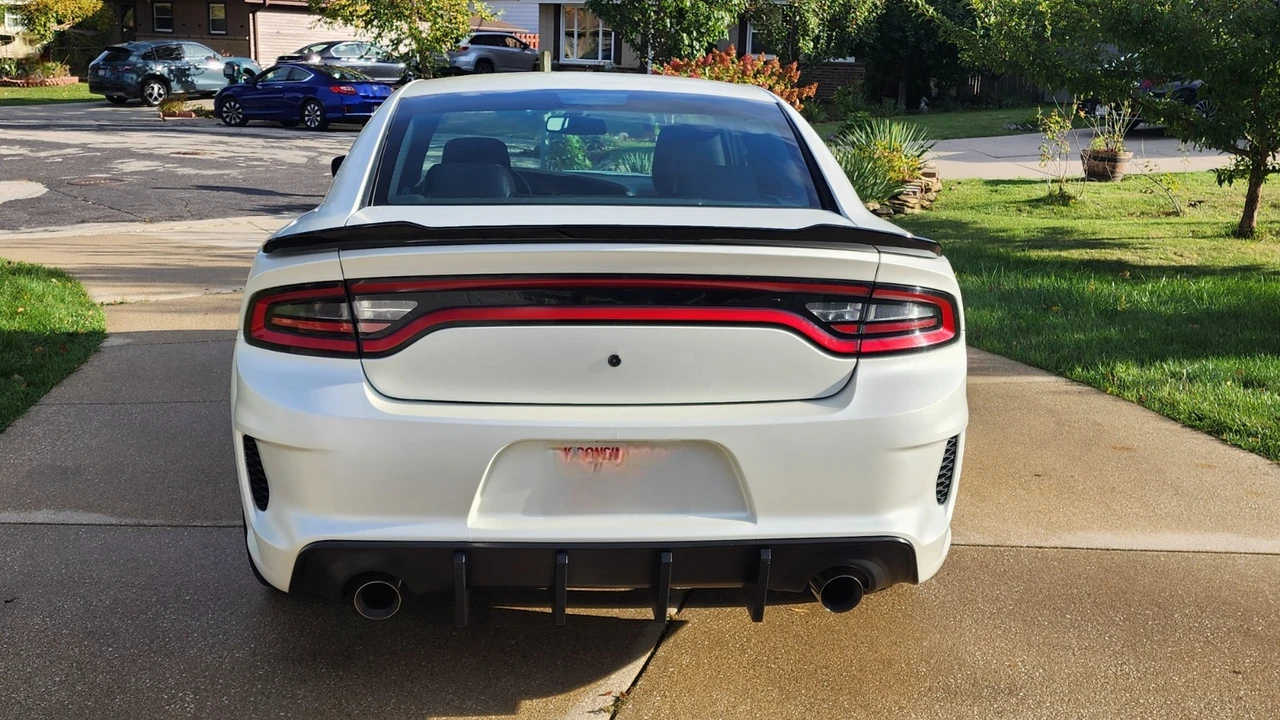 2015 Dodge Charger 7th Gen - Image 11 of 14