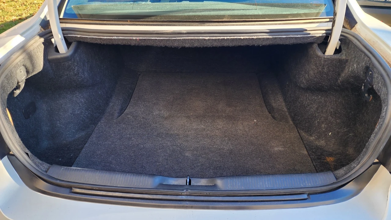 2015 Dodge Charger 7th Gen - Image 2 of 14
